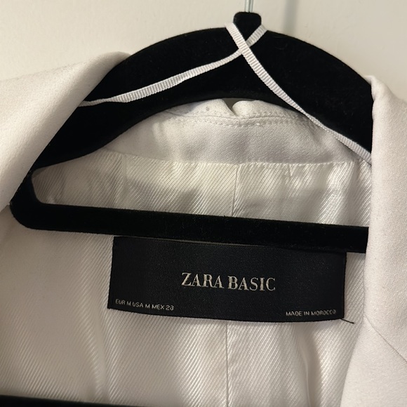 NWOT Sleeveless Zara Blazer - Picture 2 of 3
